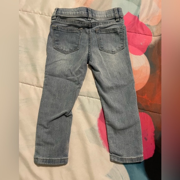 Vigoss Girls Denim Jeans with Unicorns on Knee - 2T - Picture 2 of 3